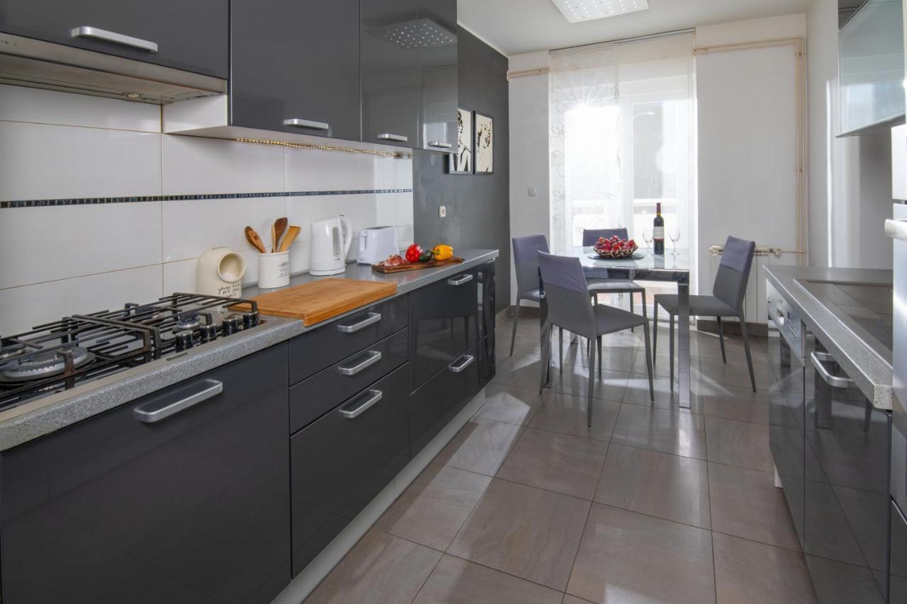 Apartman Point Pula Buitenkant foto